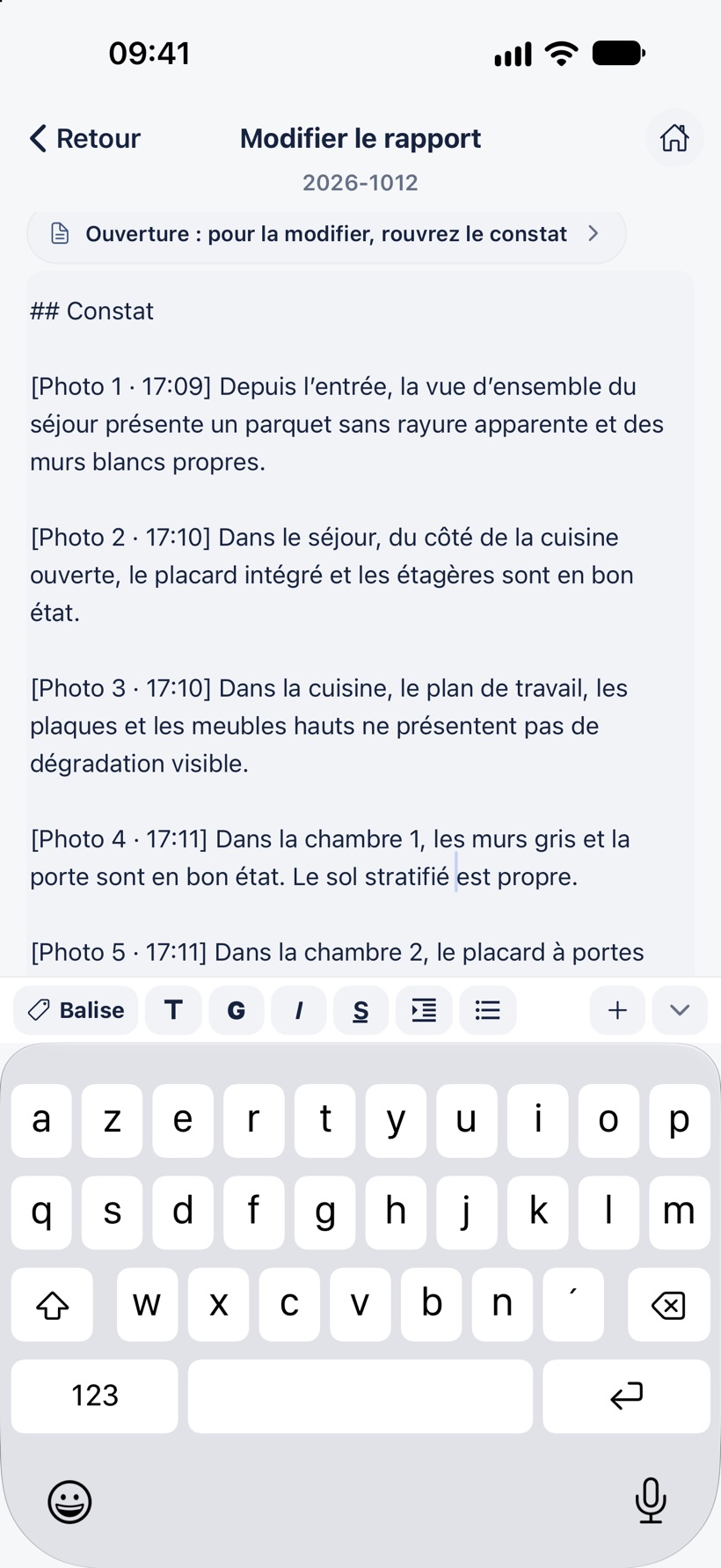 La barre de mise en forme au-dessus du clavier : Balise, titre, gras, italique, souligné, alinéa, liste et le bouton plus.