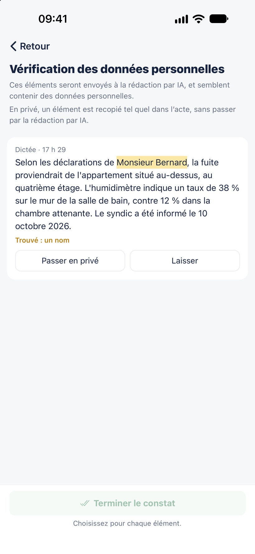 La vérification des données personnelles : une dictée où un nom a été repéré, avec les boutons Passer en privé et Laisser.